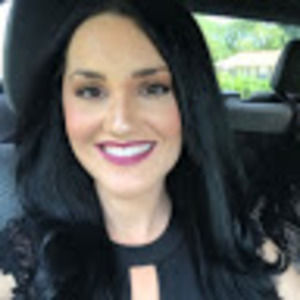 Meet your Posher, Annamaria